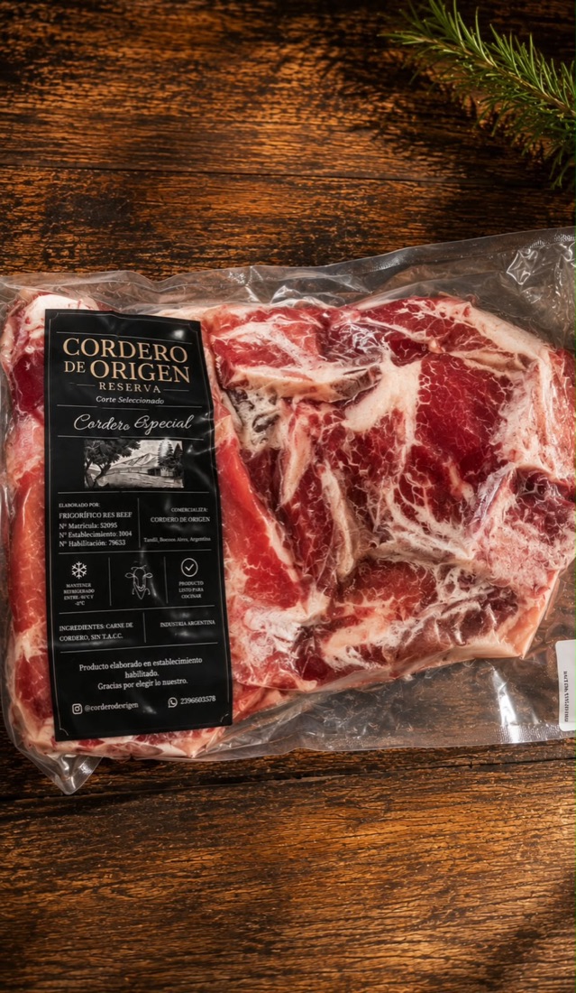 Costillar con lomo envasado al vacío y congelado